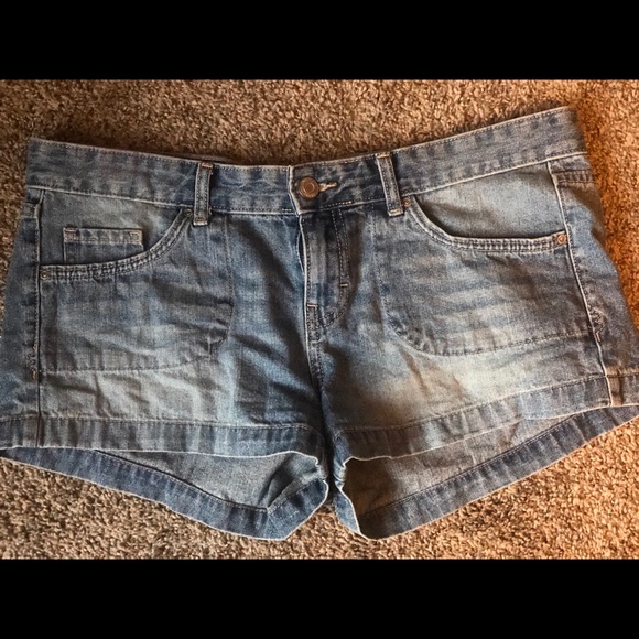 Jean Shorts - Picture 2 of 2